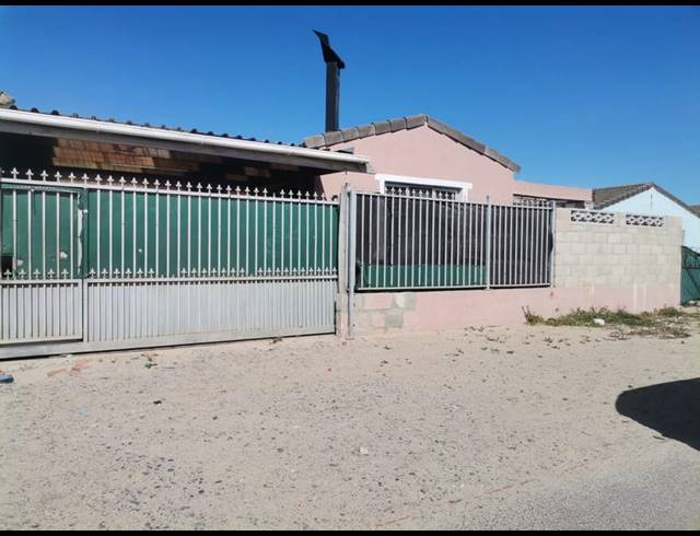 3 BEDROOM HOUSE FOR SALE IN SEAWINDS